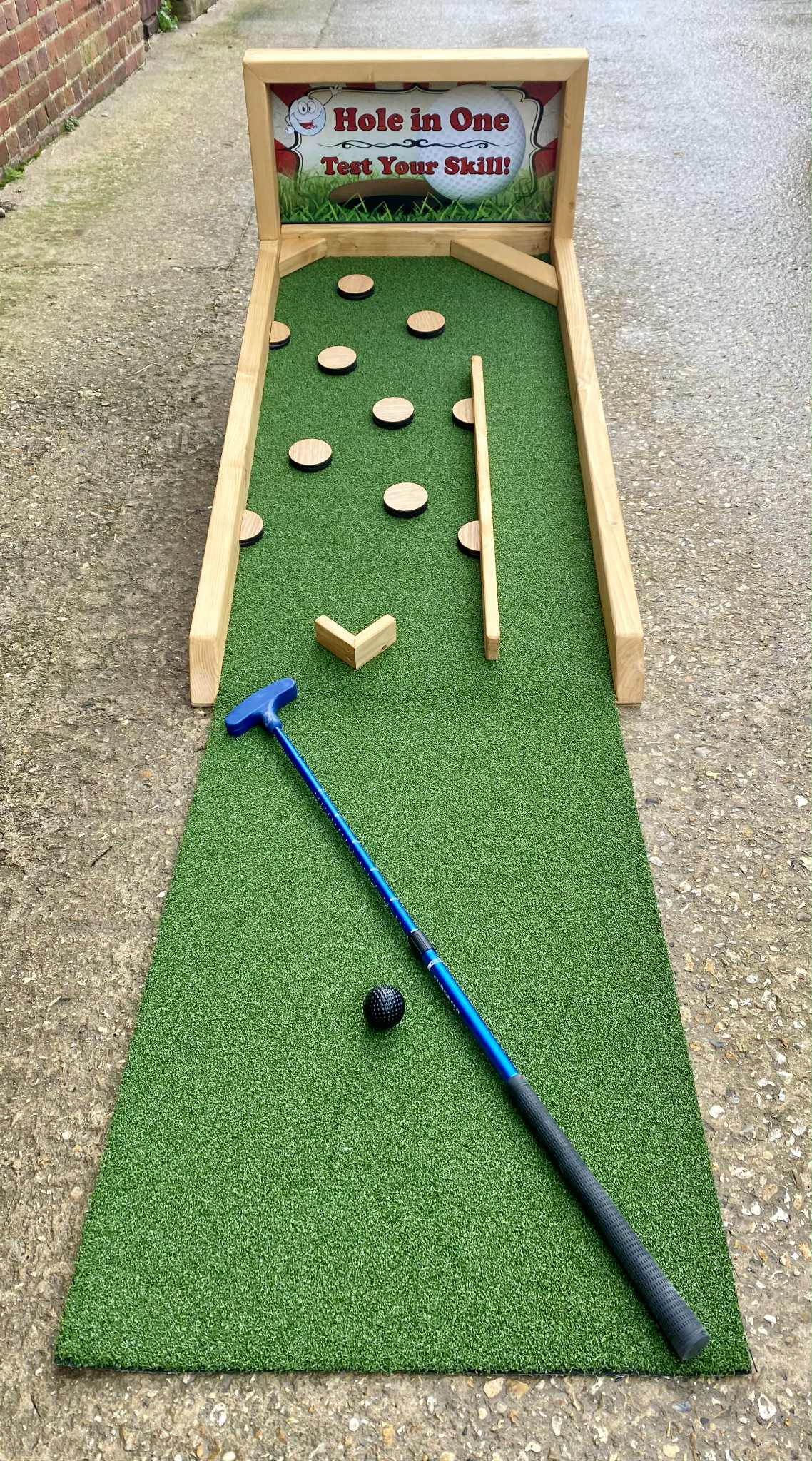 Hole in One - Design 2