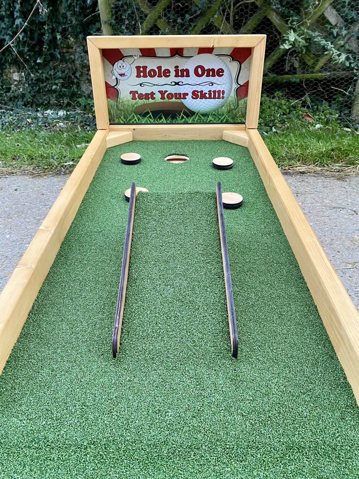 Hole in One - Design 3