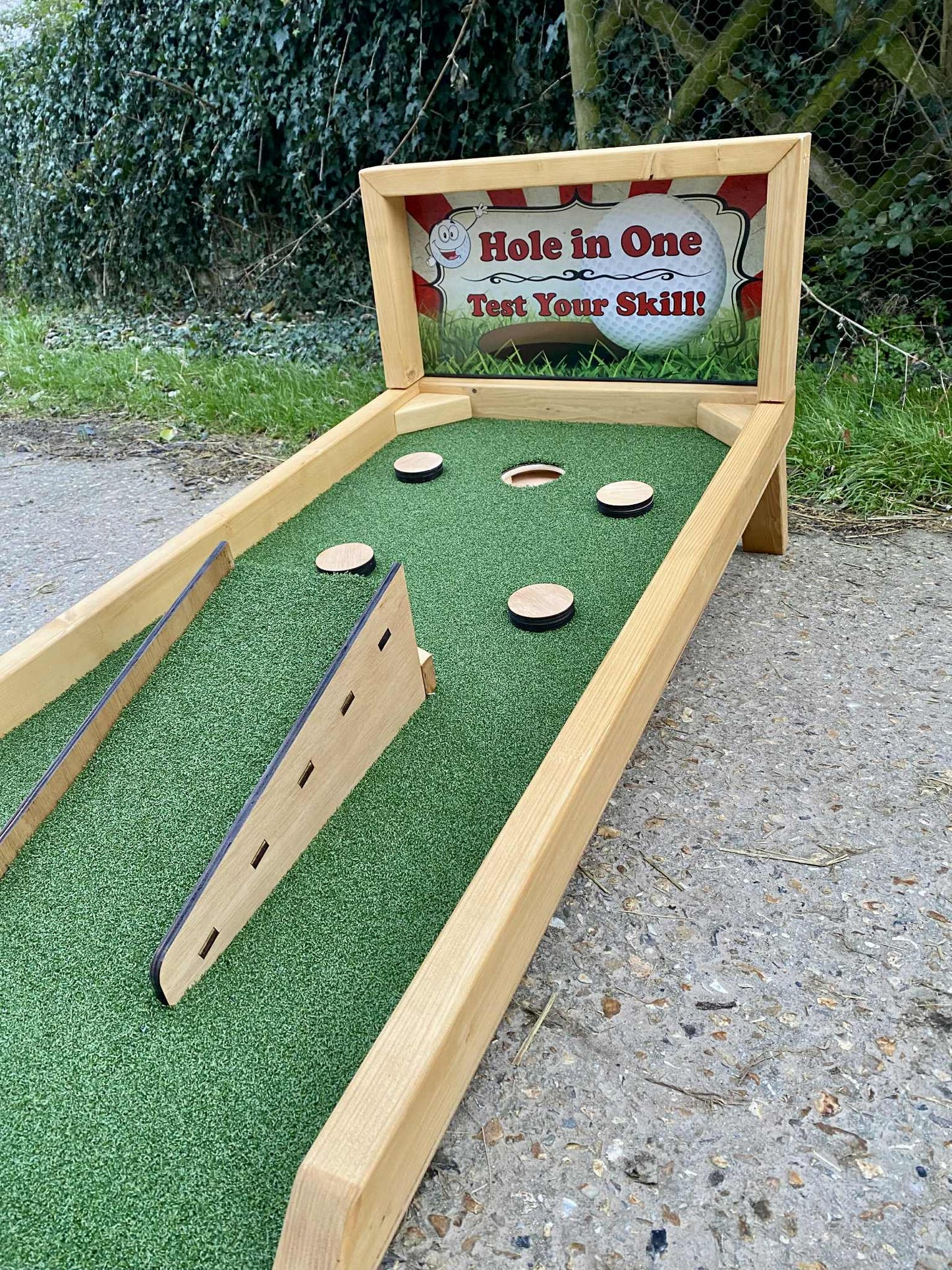 Hole in One - Design 3