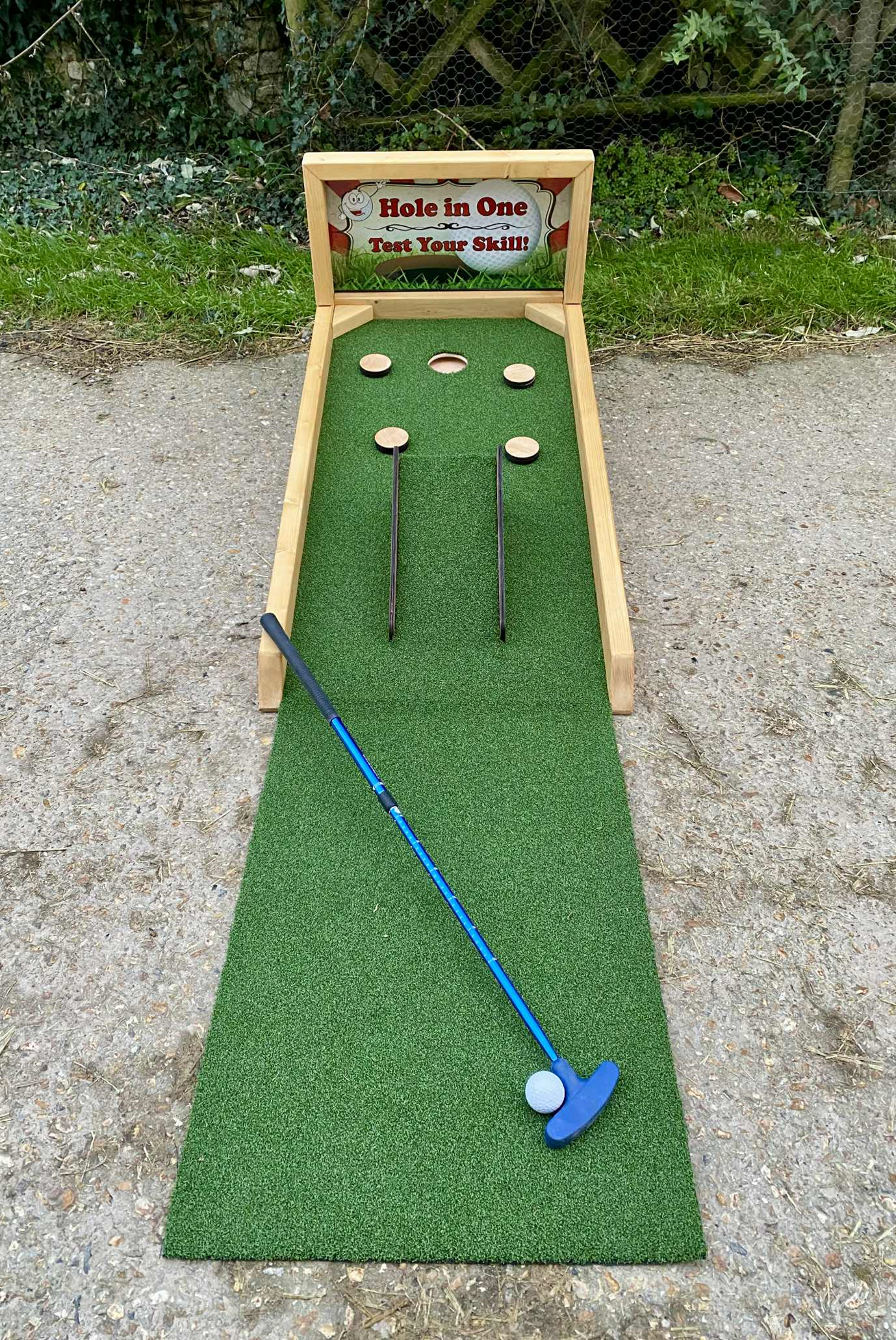 Hole in One - Design 3