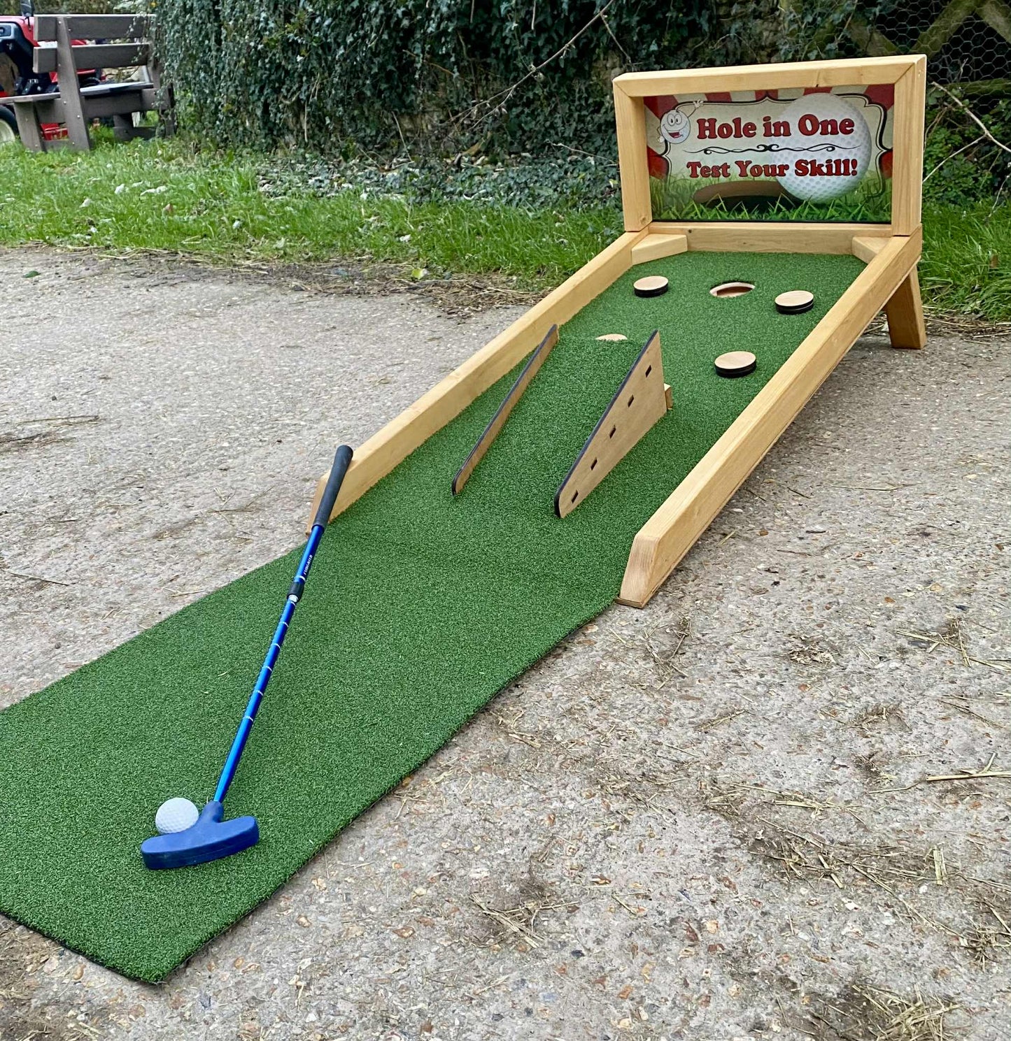 Hole in One - Design 3